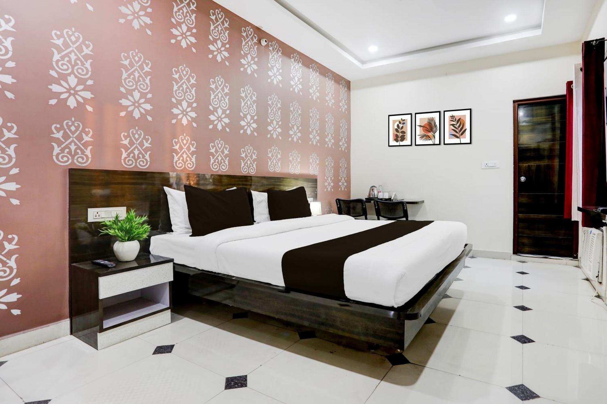 Super Townhouse Gida Near Rto Office Hotel Gorakhpur Exterior foto