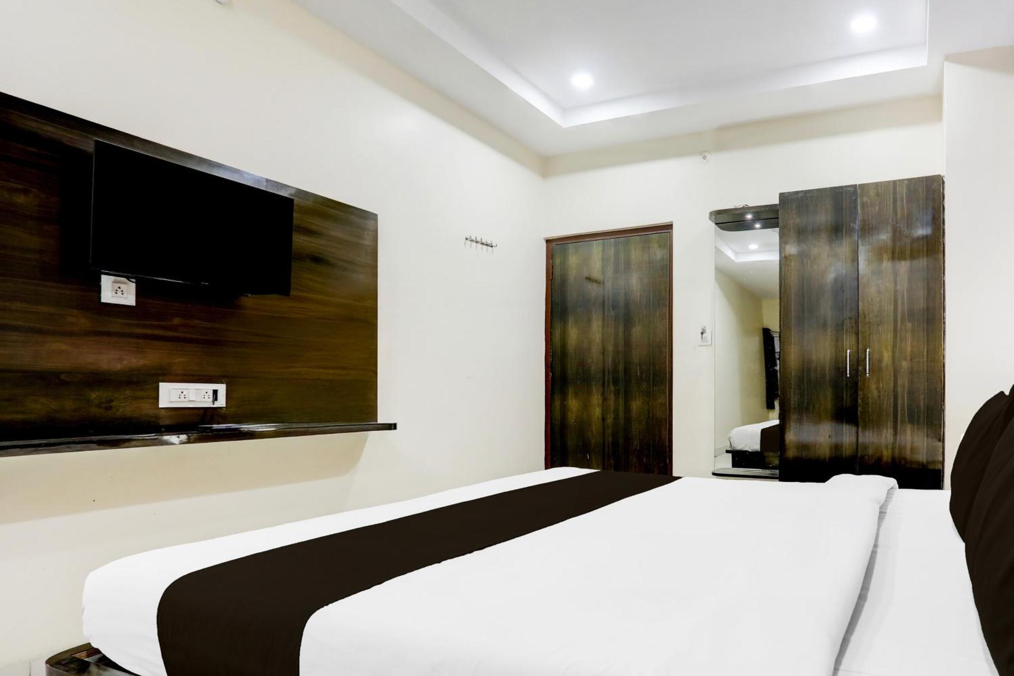 Super Townhouse Gida Near Rto Office Hotel Gorakhpur Exterior foto