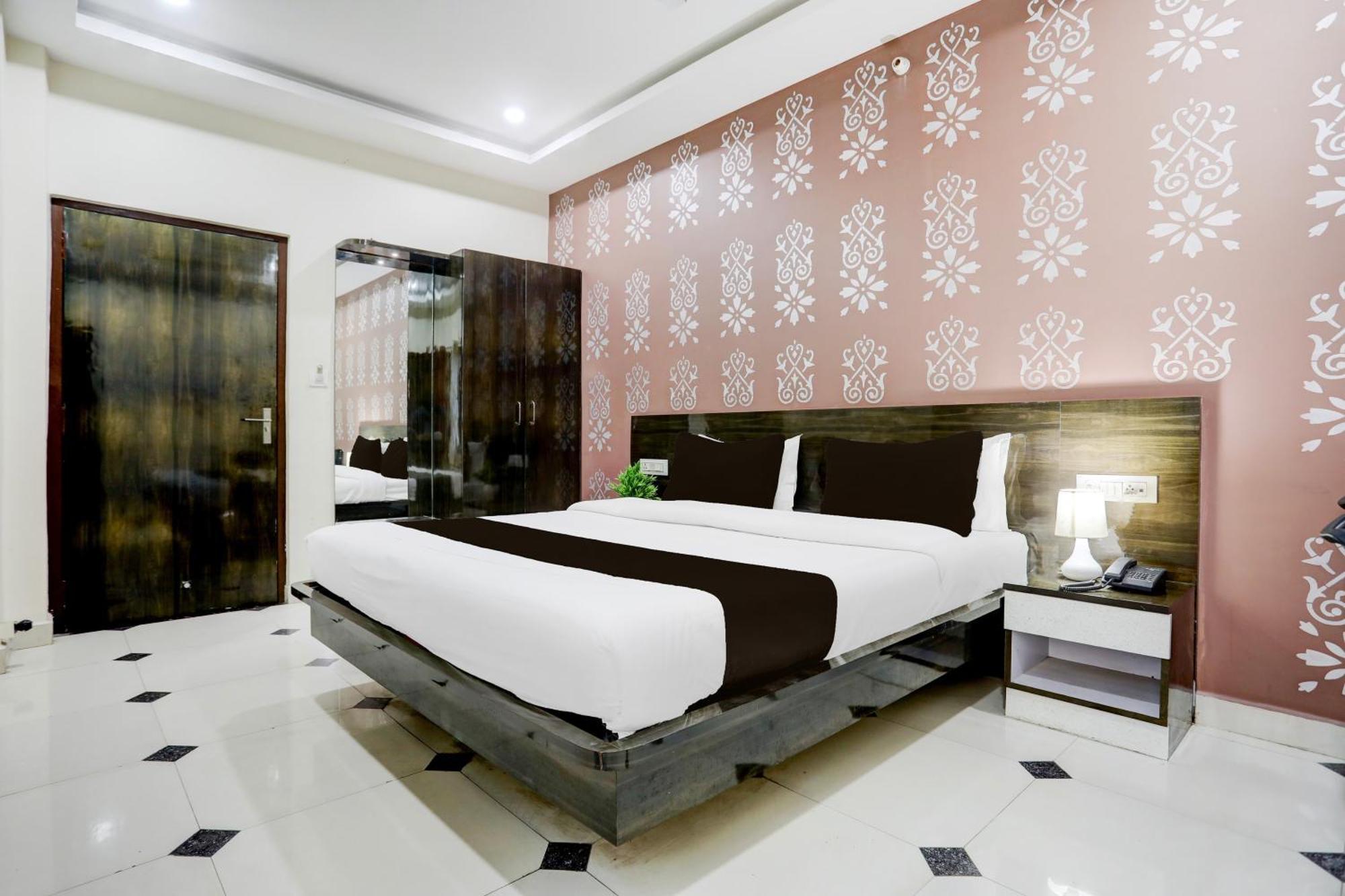 Super Townhouse Gida Near Rto Office Hotel Gorakhpur Exterior foto