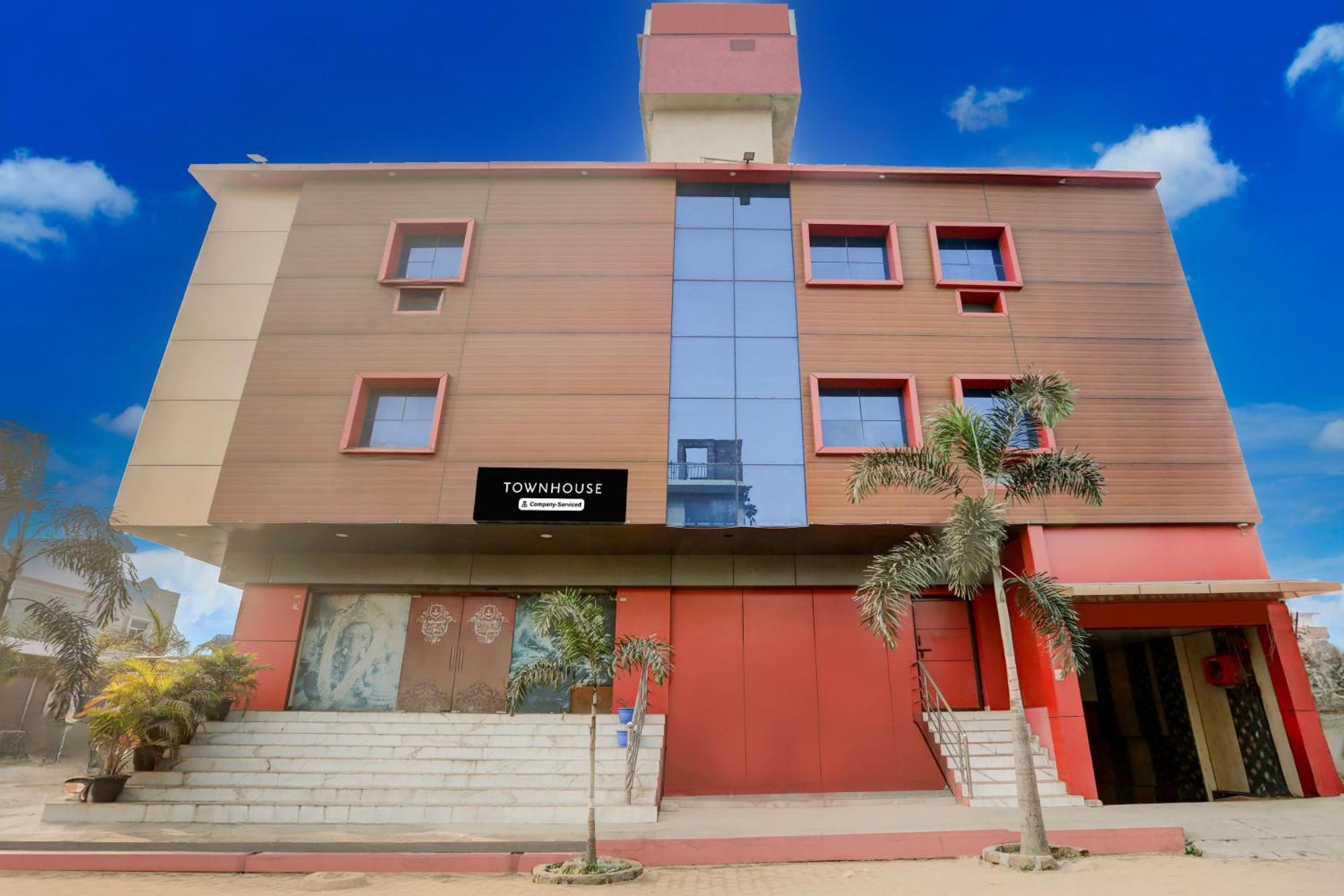 Super Townhouse Gida Near Rto Office Hotel Gorakhpur Exterior foto